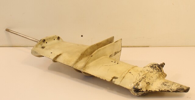 1983 Chrysler Sailmaster 15" Short Shaft Lower Unit 9.9 10 & 12 HP 2 Stroke