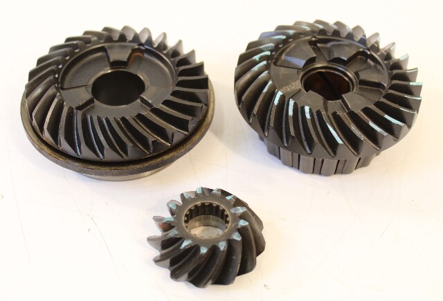 OEM Yamaha 1984 - 2001 Forward Reverse & Pinion Gear Set 75 80 85 90 HP 2 Stroke