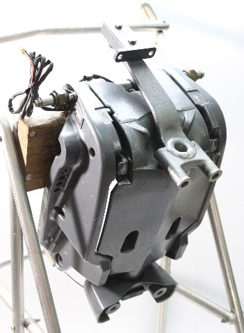 64E-43311-10-8D Yamaha 2007-2017 Swivel Bracket & Trim Sender 150 175 200 HP