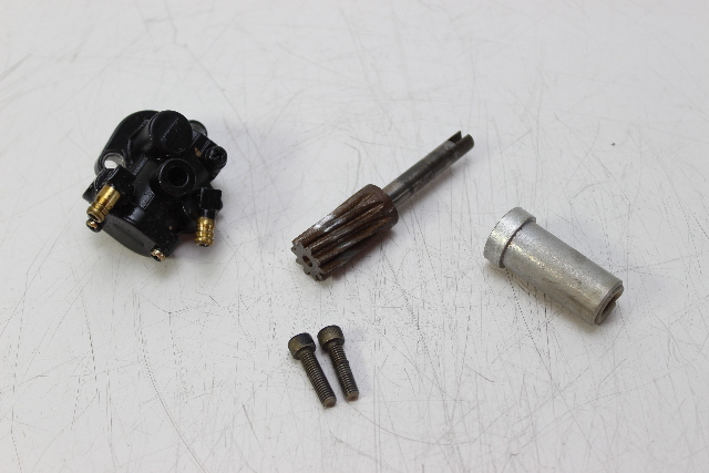 812690 Mercury 1989-1997 Oil Injection Pump & Gear 30 40 45 50 55 60 HP