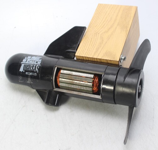 NEW IN PACKAGE! Minn Kota  Endura Series Electric Pinpoint System Trolling Motor