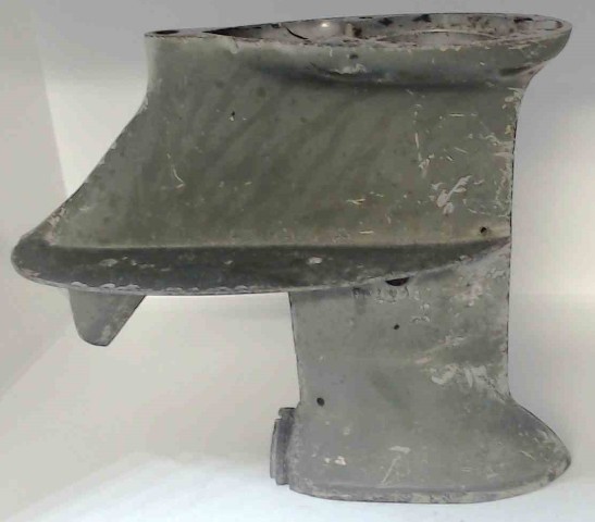 383851 C# 381967 Johnson Evinrude 1969-1978 Upper Gearcase Housing 18 25 35 HP