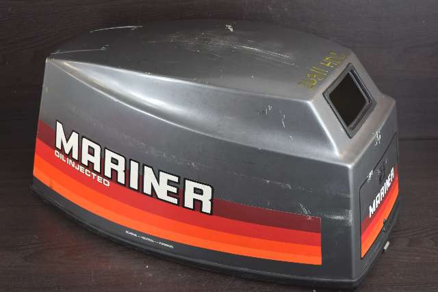1977-1978 & 1985-1989 Mercury Mariner Top Cowling Hood 9381M 40 HP