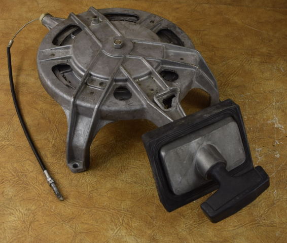 814528M Yamaha Mariner 1986-1992 Starter Housing 40 HP