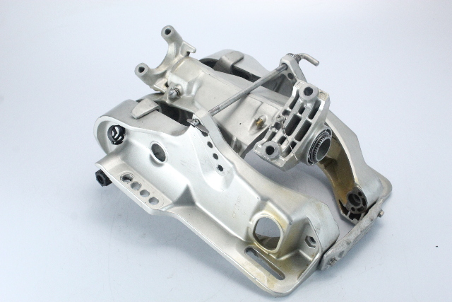 Honda 2004-2007 & Later Swivel Case W/ Brackets & Mounting Frame 40 50 HP OEM