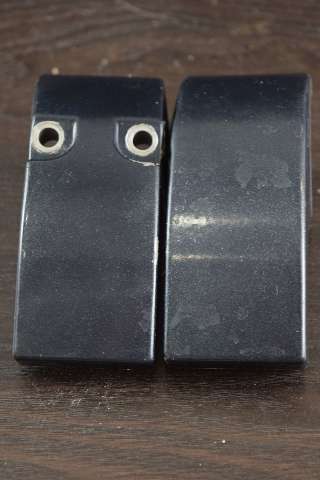 1983-07 Johnson Evinrude Lower Mount Bracket 329020 329021 8 9.9 15 HP 2 Cyl