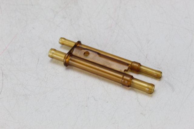 335626 Johnson Evinrude 1991-2001 Fuel & Oil Nipple 90 105 115 150 175 HP
