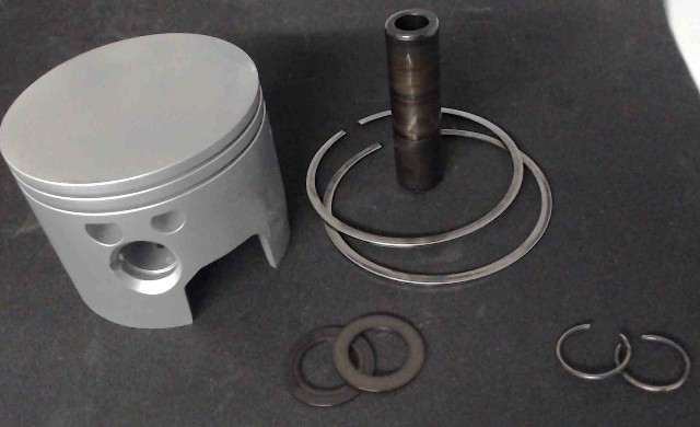 9738A7 C# 785-9738-3 Mercury 1990-05 STBD STD Piston & Hardware 105 JET 135 + HP