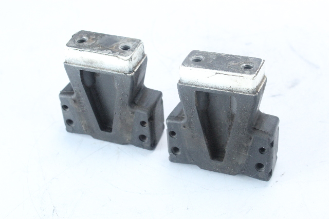 Johnson Evinrude 1978 - 2001 Lower Rubber Mount Set 60 65 70 75 HP NO DEFECTS