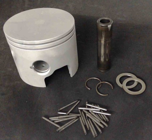 9009A5 C# 777-9009 Mercury 1987-93 Piston 2-Ring Standard 70 75 80 90 100 115 HP