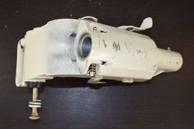 1980-2005 Johnson Evinrude Swivel Bracket 327497 394568 4 4.5 6 7.5 HP 2 Cyl