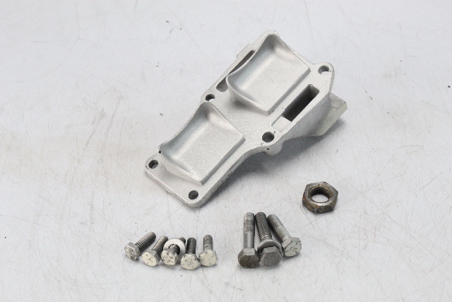 319350 Johnson Evinrude 1975-1992 Starter Motor Bracket 9.9 15 HP
