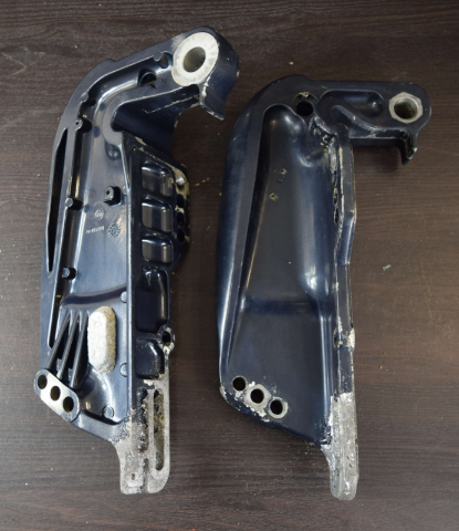 333623 333621 Johnson Evinrude 1989-12 Transom Bracket Set 15 25 30 40 50 HP
