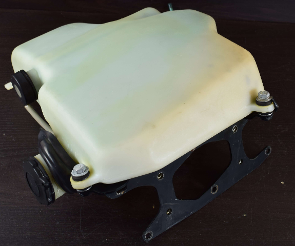 6H3-21707-06-00 Yamaha 1990-2006 & Later  Oil Tank 60 70 HP 2-Stroke 3 Cyl