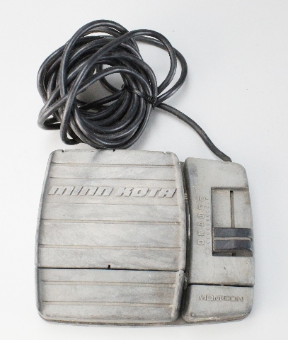 Minnkota Trolling Motor Wired Foot Pedal 8 Hole Plug