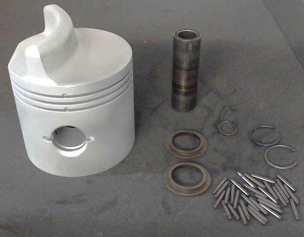 774-9137-C# Mercury Standard 3-ring Piston with Hardware REFURBISHED!