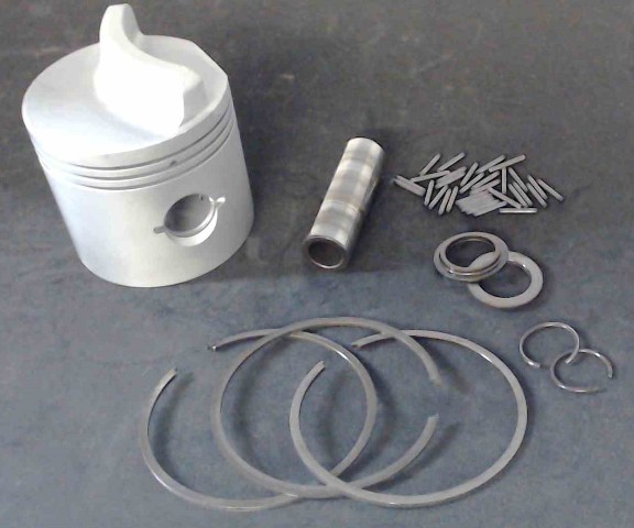 768-7432-C# Mercury & Mariner 3-Ring Standard Piston with Hardware