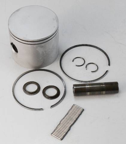8667A3 C# 766-8667-1 Mercury 1976-1990 Port Piston 175 200 220 225 HP REFURBED