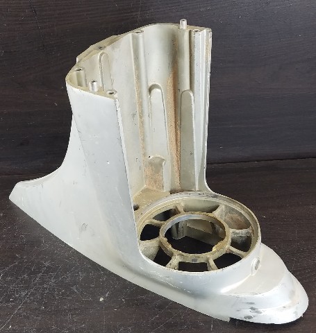 983495 C# 911330 OMC Upper Exhaust Housing 2.5 3.0 3.8 4.3 5.0 5.7 8.2 L