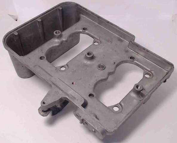 315050 316192 Johnson Evinrude 1969-1970 Air Silencer Base 85 115 HP V4