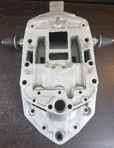 434146 C# 333514-1 Johnson Evinrude 1988-01 Adapter Plate 120 125 130 135 140 HP
