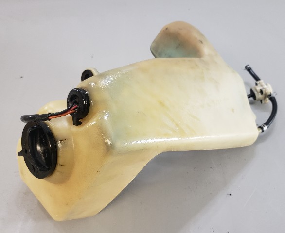 69111-95990 Suzuki 1980-1982 Oil Tank DT85 85 HP 2-Stroke