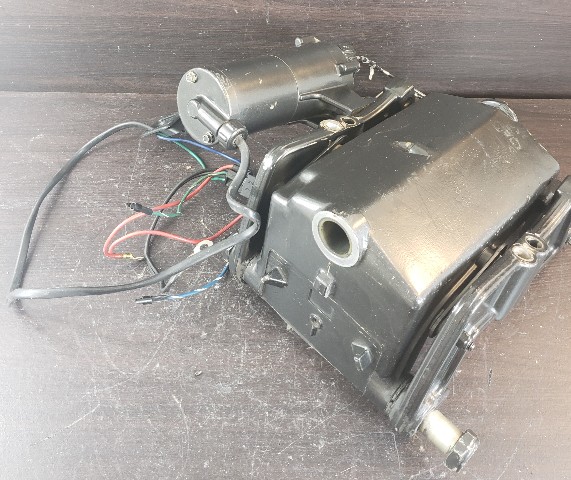 A658072-1 F684532 Force 1989-1991 Swivel Bracket W/ Stern Brackets 25 35 50 HP