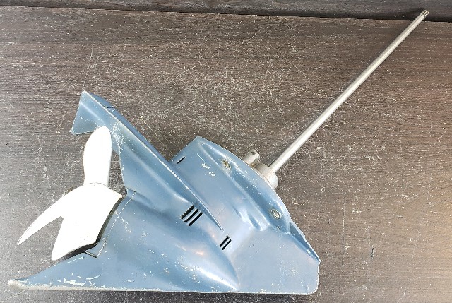 1968-1982 Johnson Evinrude 15" Weedless Lower Unit 3 & 4 HP FOR PARTS/REPAIR