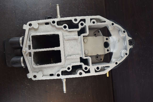 439918 Johnson Evinrude 1993-2001 Adapter Plate 185 200 225 250 HP REFURBED