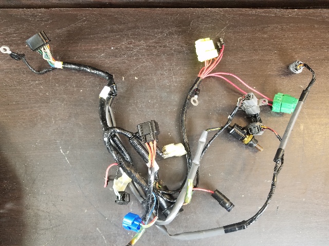 68V-82590-40-00 Yamaha 2005 Wiring Harness Assembly 115 HP 4 stroke Inline 4