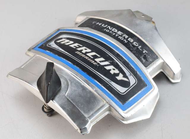 2654A31 Mercury Thunderbolt 1973-1975 Medallion Front Cowling Cover Latch 85 HP