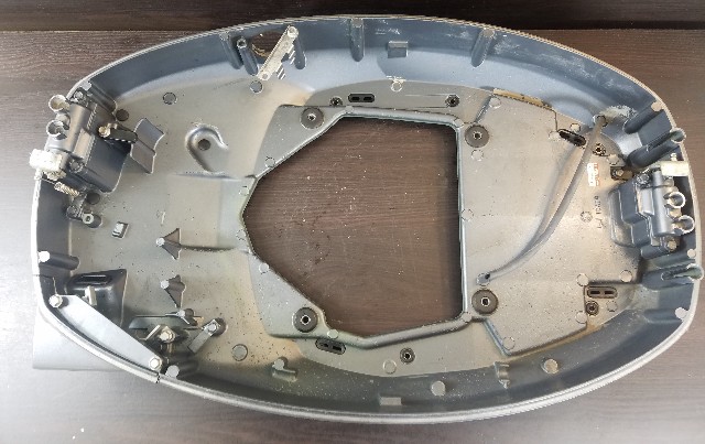 68V-42710-02-8D Yamaha 2006 & UP Bottom Cowl Pan 115 HP 4-Stroke 4 Cylinder