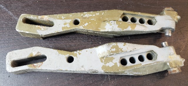 312906 312907 0312906 0312907 Johnson Evinrude Transom Bracket Set