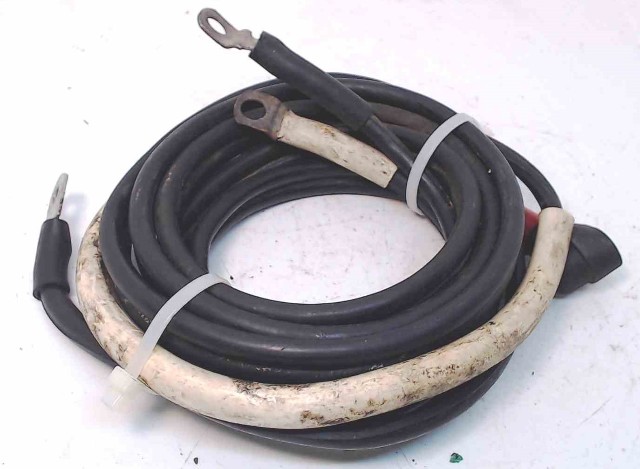 Universal Outboard Mercury Johnson Evinrude Yamaha Battery Cables 9-1/2' Length