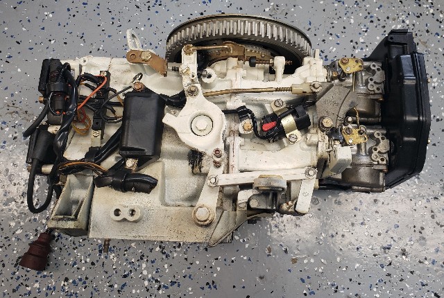 1983-1984 Johnson Evinrude 393284 FULLY DRESSED Powerhead 50 HP 2 cylinder 2 str
