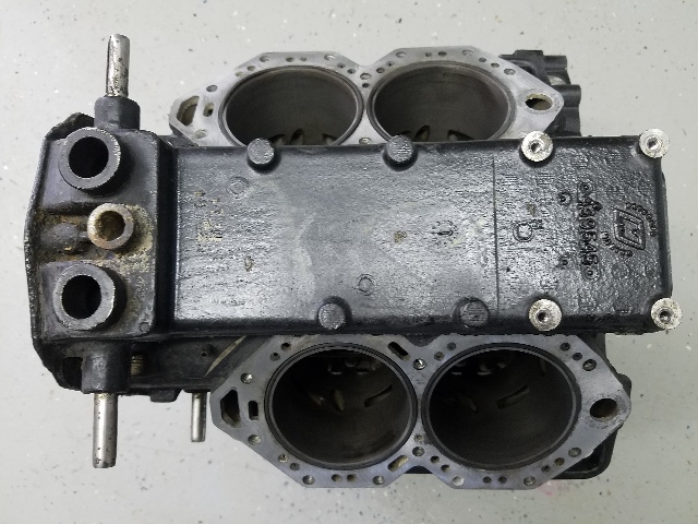438922 C# 439545 Johnson Evinrude 1997-1998 Empty Block 90 HP V4 FOR PARTS/REPAIR
