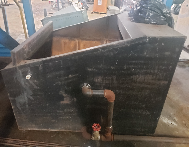 Steel Outboard Marine Motor Test Tank 4' 1" L x 5' 1" W x 3' 8-1/2" H