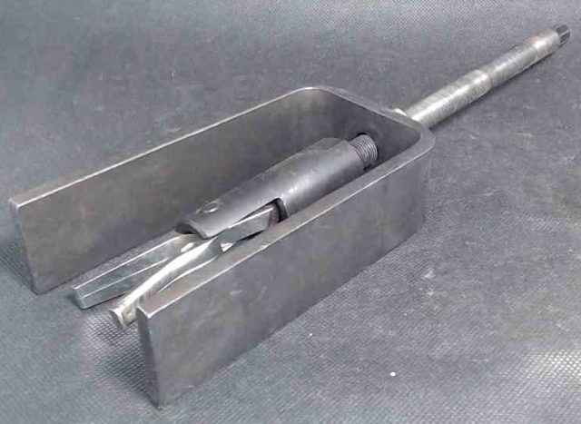 432131 0432131 Johnson Evinrude Small Puller Jaws Tool