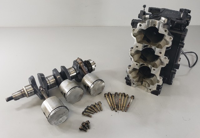 827953T7 Mercury 1997-2014 Powerhead 30 JET 40 50 HP 3 Cylinder