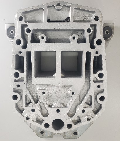 331033 Johnson Evinrude 1985-92 Exhaust Housing Adapter 150 155 175 185 + HP V6