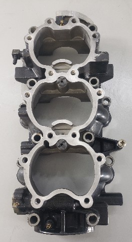 827953T7 Mercury 1997-14 Front 1/2 Powerhead 30 JET 40 50 HP 3 CYL FOR PARTS!
