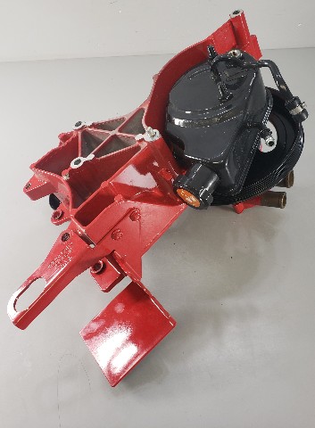 LIKE NEW 3884974 21841176 Volvo Penta Steering Pump & Bracket V8-350-CE-D