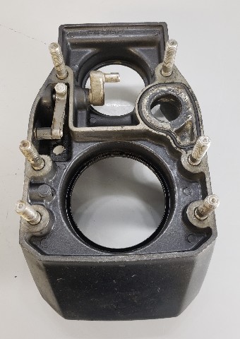 986173 OMC Sterndrive Pivot Housing 5.7 7.4 7.5 L FRESHWATER