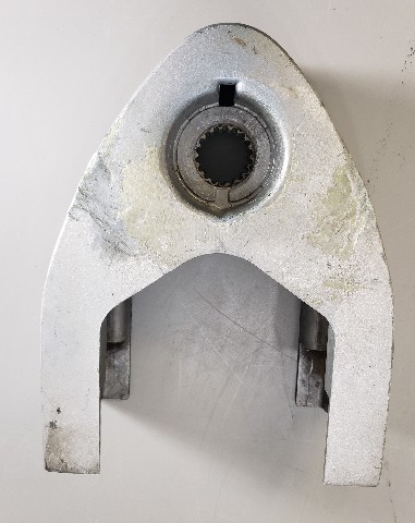 322074 Johnson Evinrude 1977-1988 Mount Bracket  35 40 50 55 60 HP 2 CYL