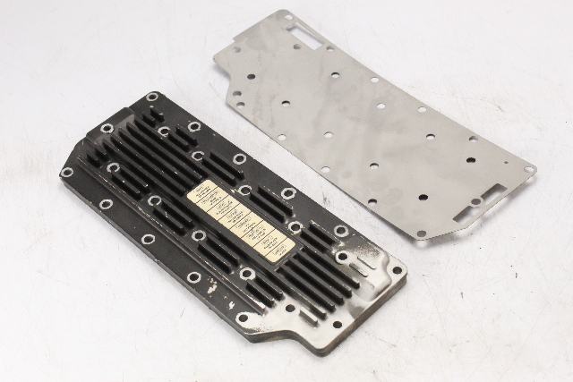 F692151 F692152 Force 1989-1999 Exhaust Port Plate & Cover 70 75 90 HP 3 Cyl