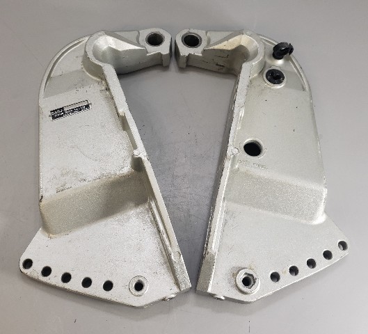 50301-ZW1-070ZA Honda Pre 1997 & Up Transom Brackets 115 135 150 HP 4 Stroke