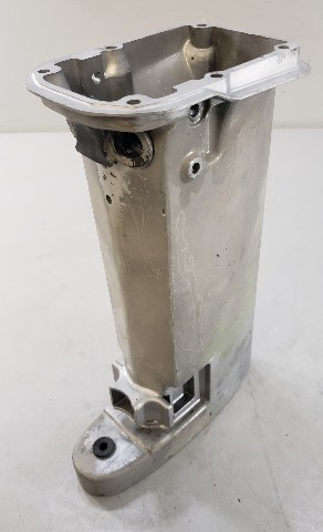391578 C# 325331 Johnson Evinrude 1981-1988 Exhaust Housing 9.9 15 HP 2 Stroke