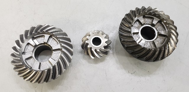 57300-90820 Suzuki 2001-2012 Pinion Gear Set DF 90 100 115 HP 4-Stroke Inline 4