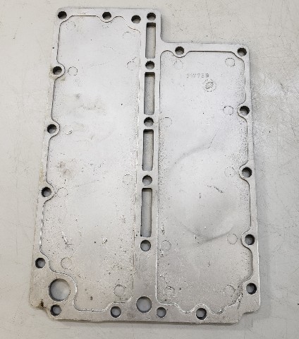 317729 Johnson Evinrude 1973-1980 Inner Exhaust Cover 85 100 115 140 HP V4