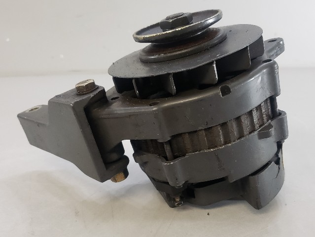 1 YEAR WARRANTY! OEM! 0985465 985465 OMC Sterndrive Alternator Assembly